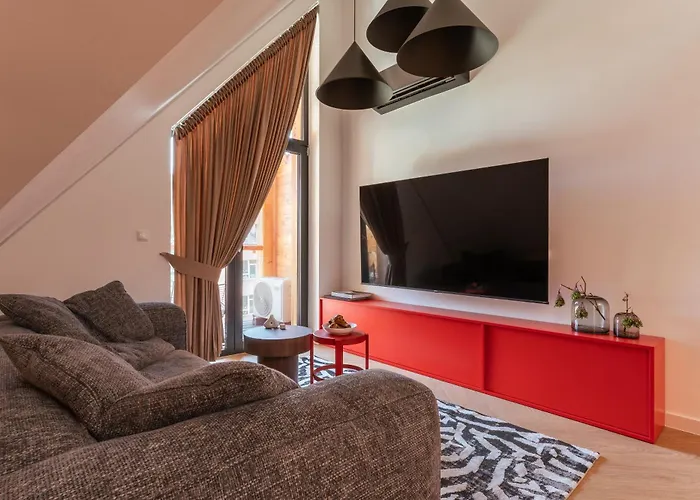 Apartament Sztokholm - Przestronny I Stylowy Apartament W Centrum Miasta, Z Prywatnym Parkingiem